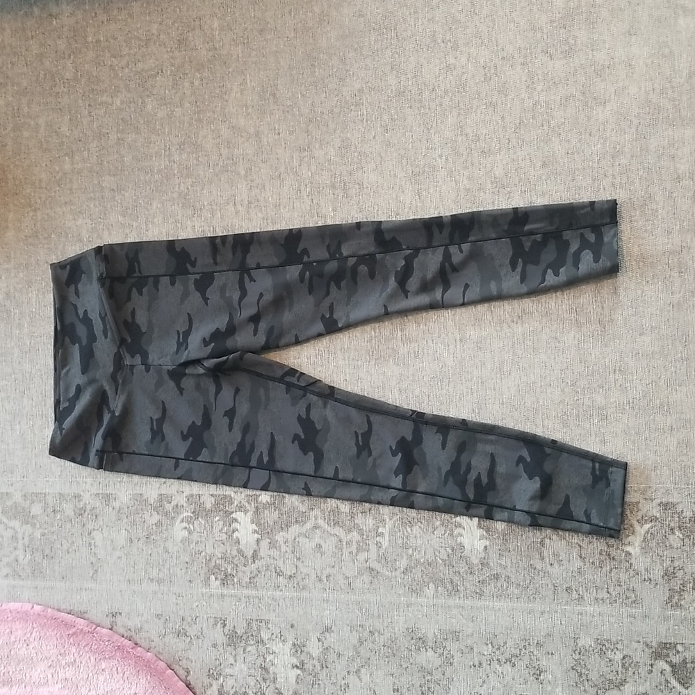 Pink Camo Leggings